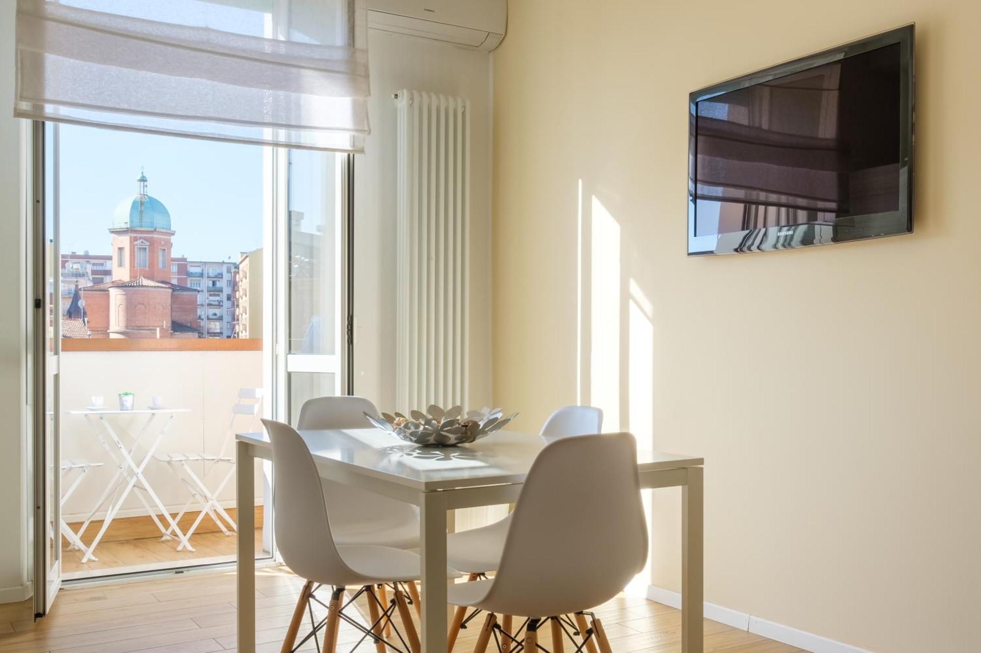 Scandellari Apartments - Stylish Stay For Two Guests Болонья Экстерьер фото